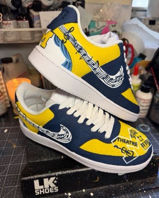 eMCee Kicks